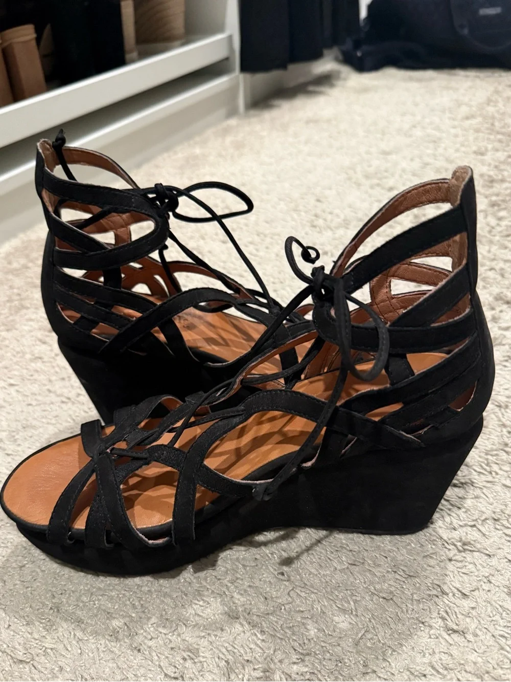 Gentle souls by Kenneth Cole - joy lace up wedges